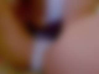 Live cam show with barby-cute - Cumshot on StripNow