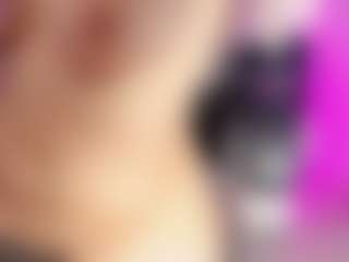 Live cam show with Emilly Smith - Fingers on livesuperchat.net