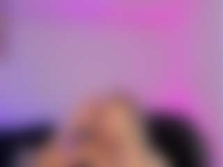Emilly Smith's Live Sex Cam Show