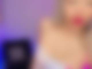 Live cam show with Emilly Smith - Small Ass on Mixed Magazine Live