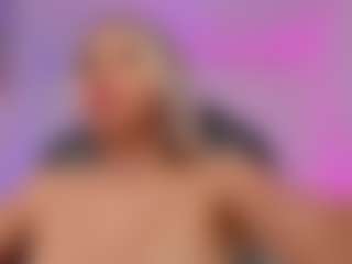 Live cam show with Emilly Smith - Blonde Hair on Cam Slut