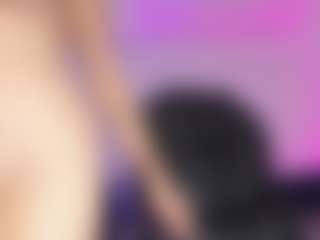 Live cam show with Emilly Smith - Dildo Or Vibrator on nudelive.tv