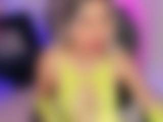 Live cam show with Emilly Smith - Thong on Camsoda