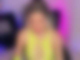 Live cam show with Emilly Smith - Blonde Hair on CamClone