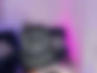 Emilly Smith's Live Sex Cam Show