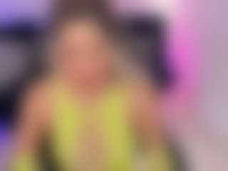 Live cam show with Emilly Smith - Blonde Hair Amateur on StripNow