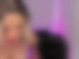 Emilly Smith's Live Sex Cam Show