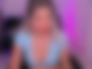 Live cam show with Emilly Smith - White Blonde Hair on Camsoda | colombia