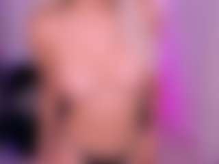 Emilly Smith's Live Sex Cam Show