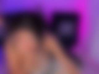 Live cam show with Emilly Smith - Blonde Hair Dildo on hrnylive.com
