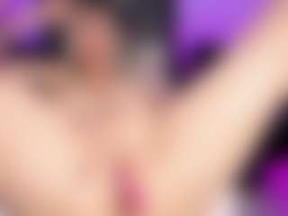 Live cam show with Emilly Smith - Strip on Camsoda