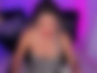 Live cam show with Emilly Smith - Cowgirl on friskycurves.com