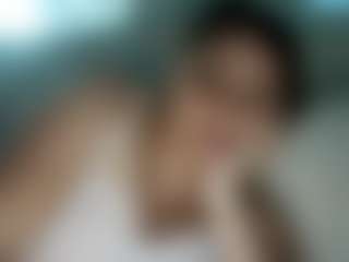 myllobach582 MILF webcam performer live streaming