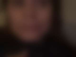 Live cam show with Sabrinahottie - Flashing on boobsie.com
