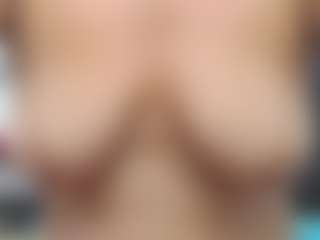 Live cam show with tamara-yorrkk - Small Ass on studioflirtlive.com