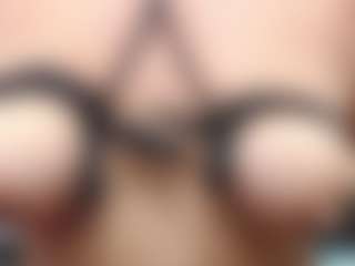 Live cam show with tamara-yorrkk - Small Ass on Fling VIP Chat