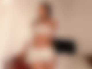 Live cam show with mariajulyana - Black Shaved Pussy on mypornchat.com