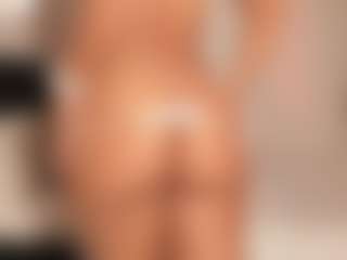 Live cam show with mariajulyana - Ebony Shaved Pussy on Camsoda
