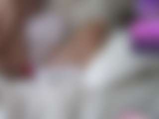 Performer in webcam MILF Primallust69 in streaming live