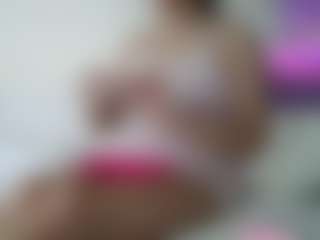 Live cam show with Primallust69 - Petite MILF on intimatelivegirls.com