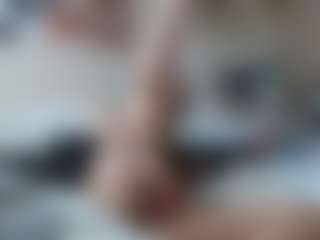 kianakumani's Live Sex Cam Show