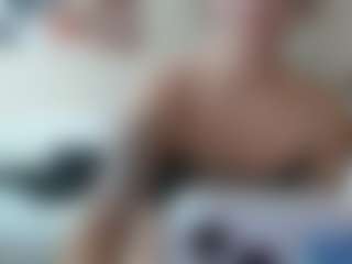kianakumani's Live Sex Cam Show