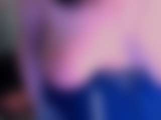 Live cam show with everlyrays - Middle Aged on hrnylive.com