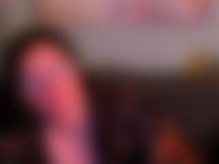 Live cam show with everlyrays - Glasses on UwU Esports