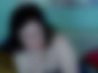 Live cam show with everlyrays - Glasses on boobsie.com