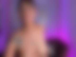 Live cam show with Kathe - Shaved Pussy Brown Hair on CSO-WL