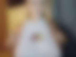 Live cam show with Inocente_kitty - Bedroom Lovense on StripNow