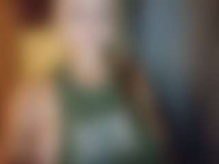 Live cam show with Inocente_kitty - Shaved Pussy on Camsoda