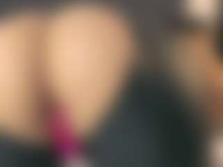 Live cam show with Sweet_Maggie - Natural on PervPlay.com