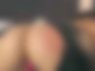 Live cam show with Sweet_Maggie - Petite on 1on1-livenow