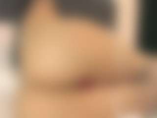 Live cam show with Sweet_Maggie - Oil on Camsoda