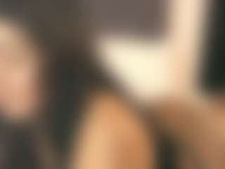 Live cam show with Sweet_Maggie - Facial Piercings on Camsoda
