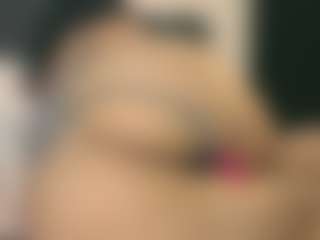 Live cam show with Sweet_Maggie - Deepthroat on livesuperchat.net