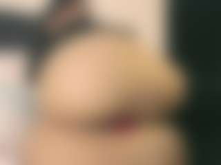 Live cam show with Sweet_Maggie - Young Adult on Camsoda