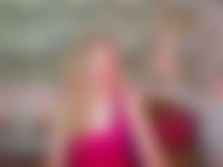 Live cam show with NancyGentle - Blonde Hair Middle Aged on sexytreat.net