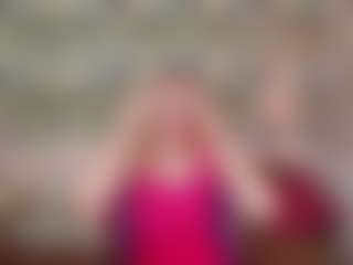 Live cam show with NancyGentle - Green Eyes on SpunkLive