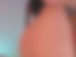 Aylinn Zambrano's Live Sex Cam Show