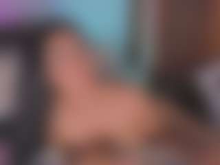 Aylinn Zambrano's Live Sex Cam Show