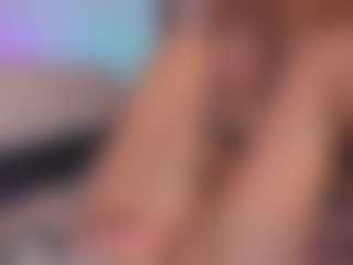 Aylinn Zambrano's Live Sex Cam Show