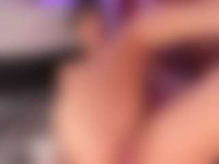 Aylinn Zambrano's Live Sex Cam Show