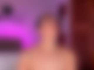 Aylinn Zambrano's Live Sex Cam Show