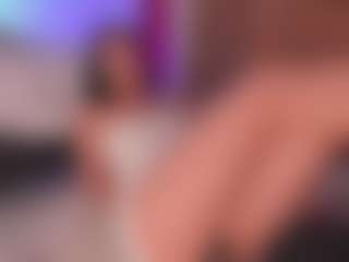 Aylinn Zambrano's Live Sex Cam Show