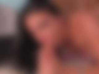 Aylinn Zambrano's Live Sex Cam Show
