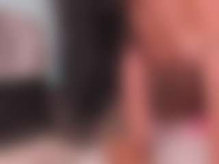 Aylinn Zambrano's Live Sex Cam Show