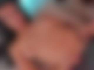 Aylinn Zambrano's Live Sex Cam Show
