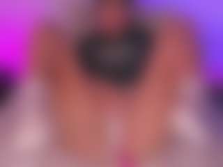Aylinn Zambrano's Live Sex Cam Show